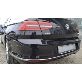 Хром оконтовка на задний бампер VW Passat B8 2017 